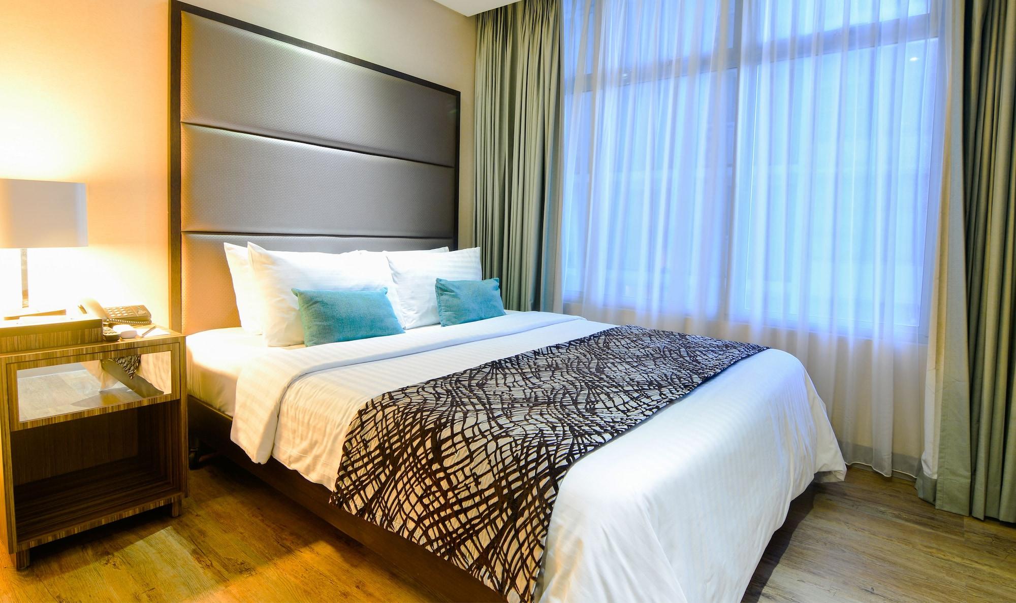 Best Western Antel Spa Hotel Suites Макати Экстерьер фото