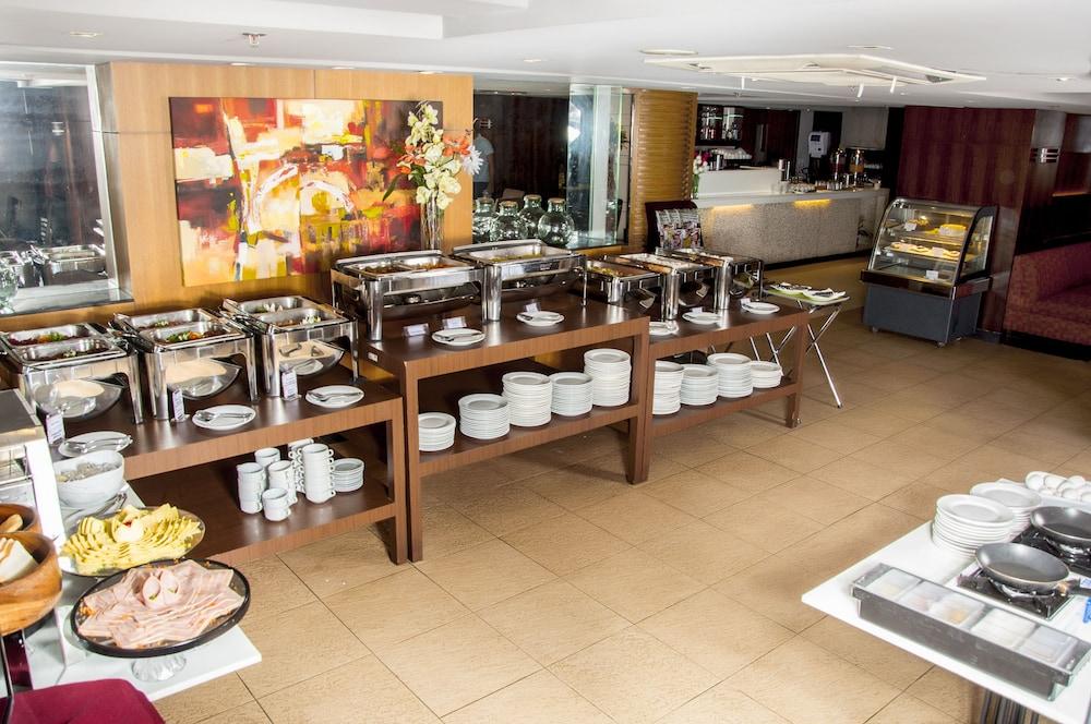 Best Western Antel Spa Hotel Suites Макати Экстерьер фото