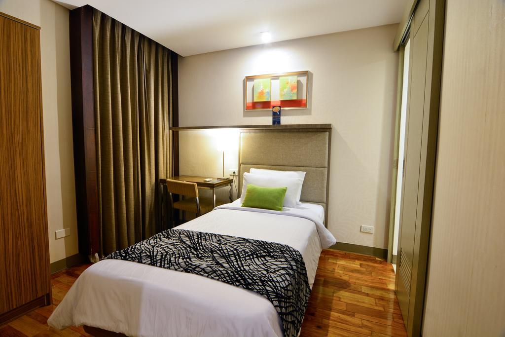 Best Western Antel Spa Hotel Suites Макати Экстерьер фото