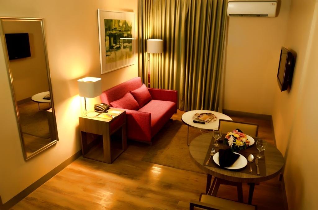 Best Western Antel Spa Hotel Suites Макати Номер фото