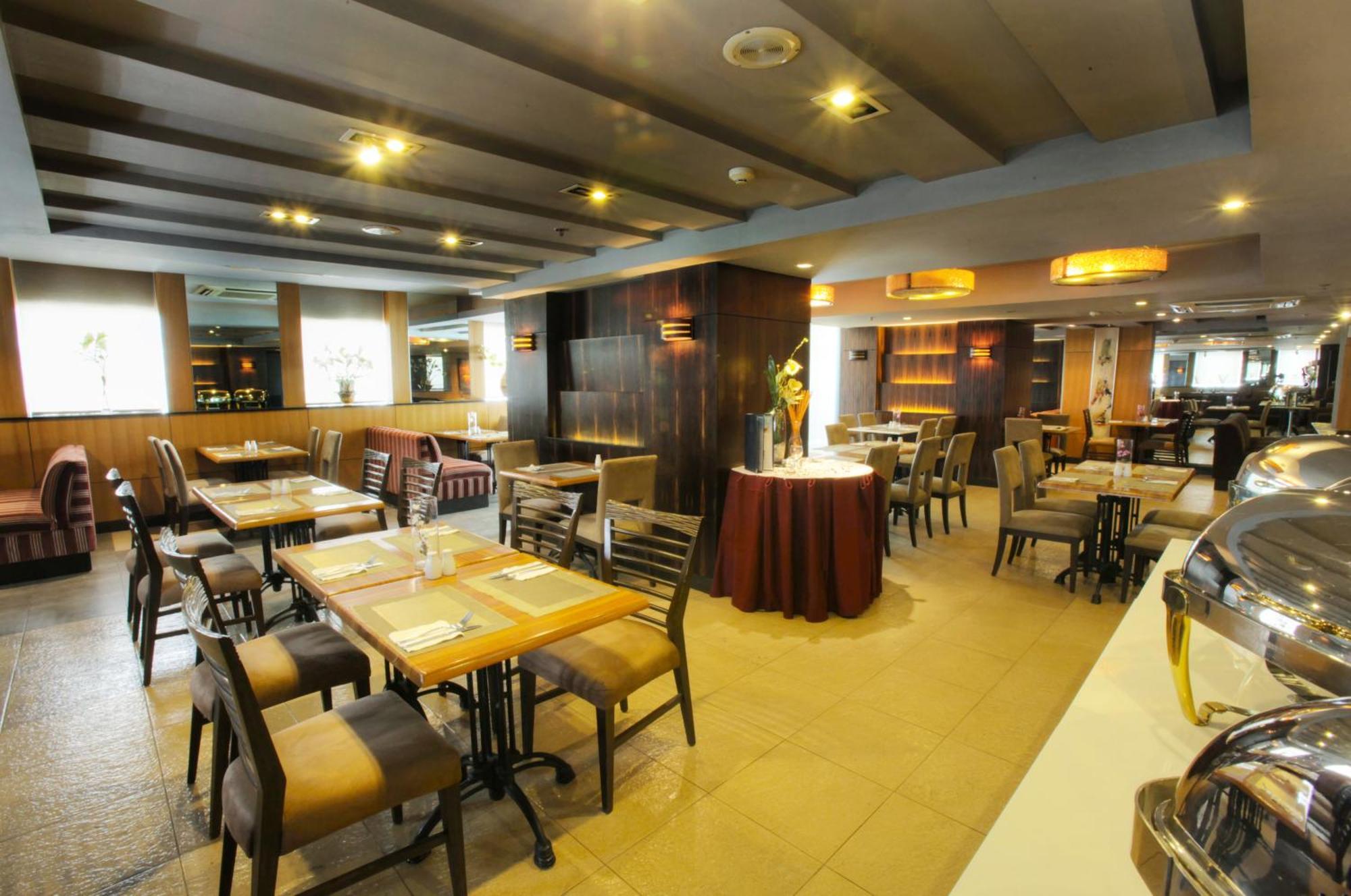 Best Western Antel Spa Hotel Suites Макати Экстерьер фото