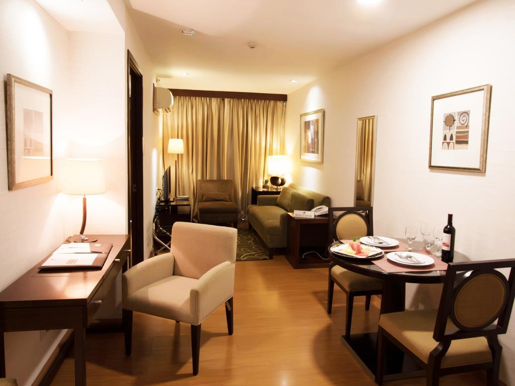 Best Western Antel Spa Hotel Suites Макати Экстерьер фото