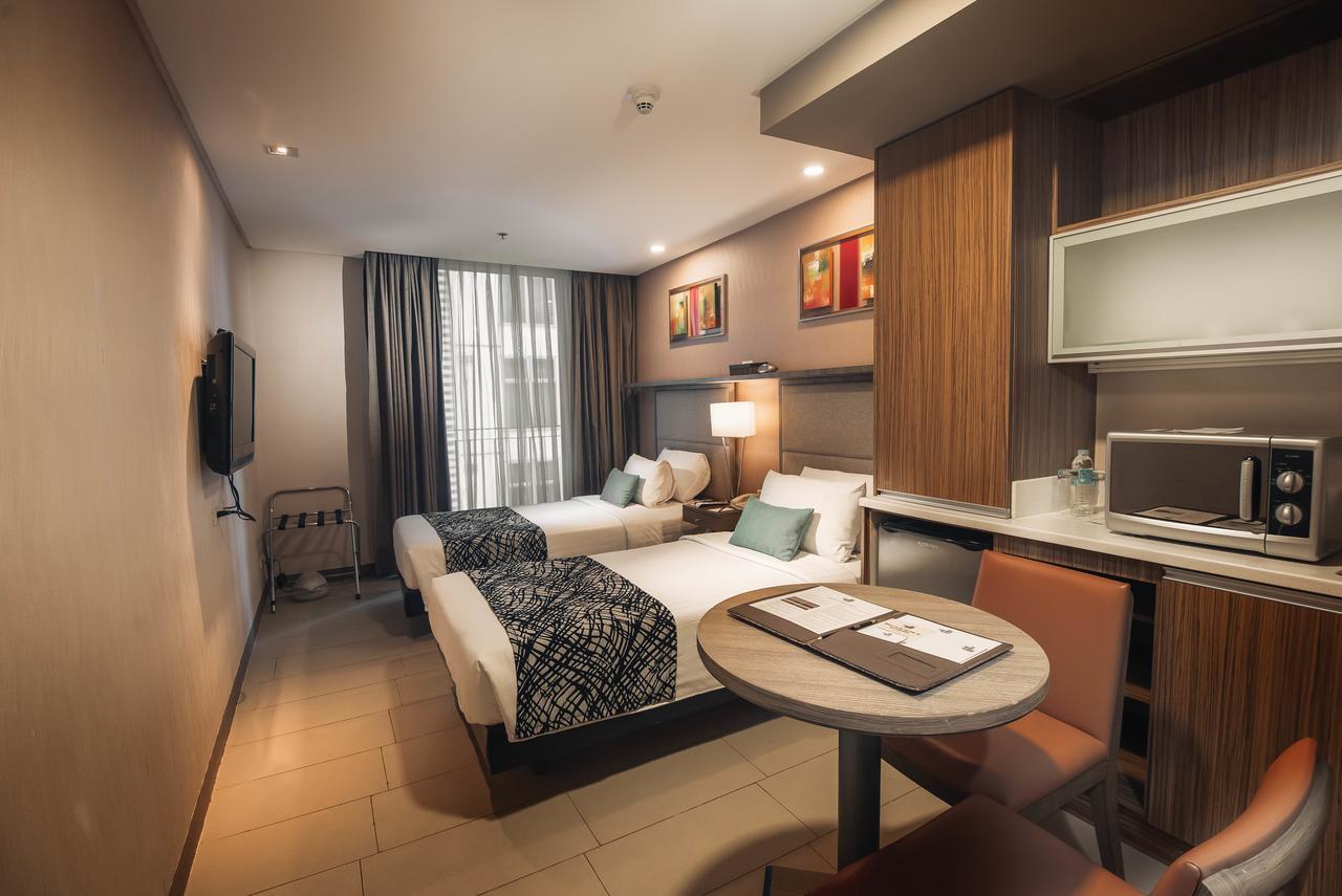 Best Western Antel Spa Hotel Suites Макати Экстерьер фото